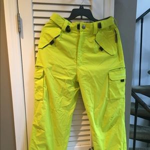 Men’s medium snowboard pants